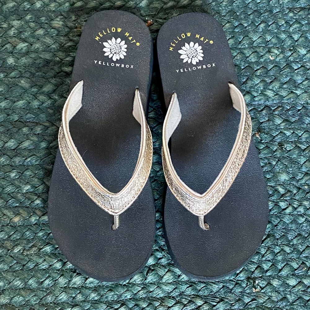 Yellow Box Campina Silver Sandals